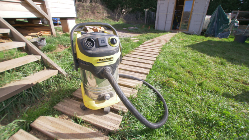 Aspirateur eau et poussière, l'aspirateur de chantier pour la maison.