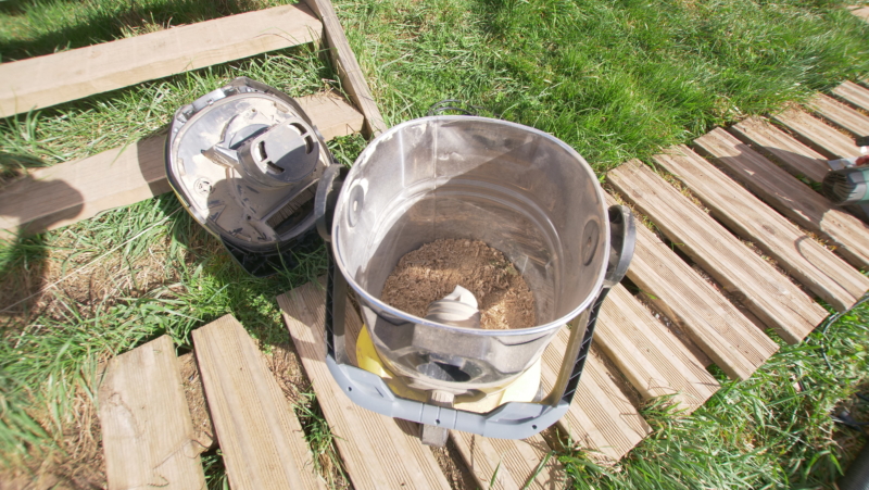 Cuve en inox pour la récupération des poussières