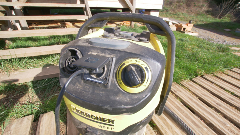 Prise synchronisé ou prise commandé de l'aspirateur